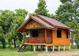 A typical Thai teak house. Very similar to Khun Yai's